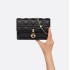 디올 LADY DIOR 체인 파우치 S0937ONMJ_M900